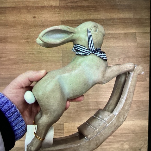 New Jolie Fleur Easter Rocking Bunny Decor - Picture 5 of 8